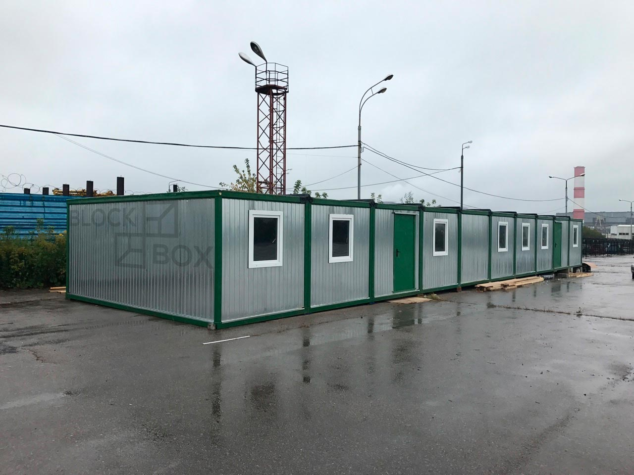 Одноэтажное модульное здание-общежитие — общий вид